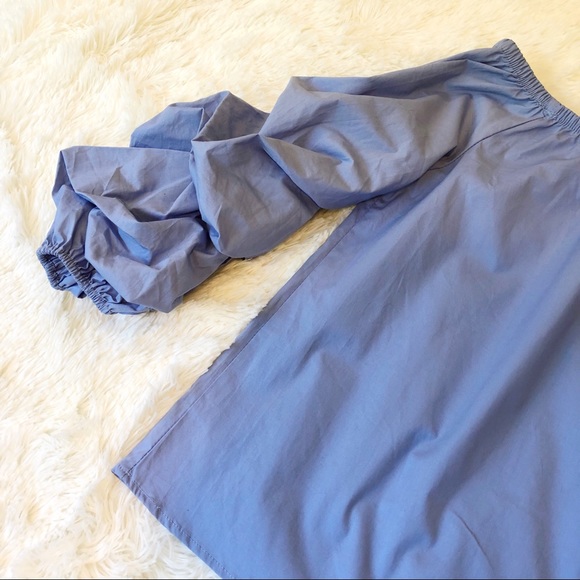 Forever 21 off the shoulder top with ruching - Picture 4 of 4